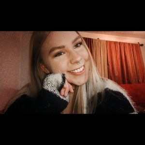 Meet your Posher, Grace